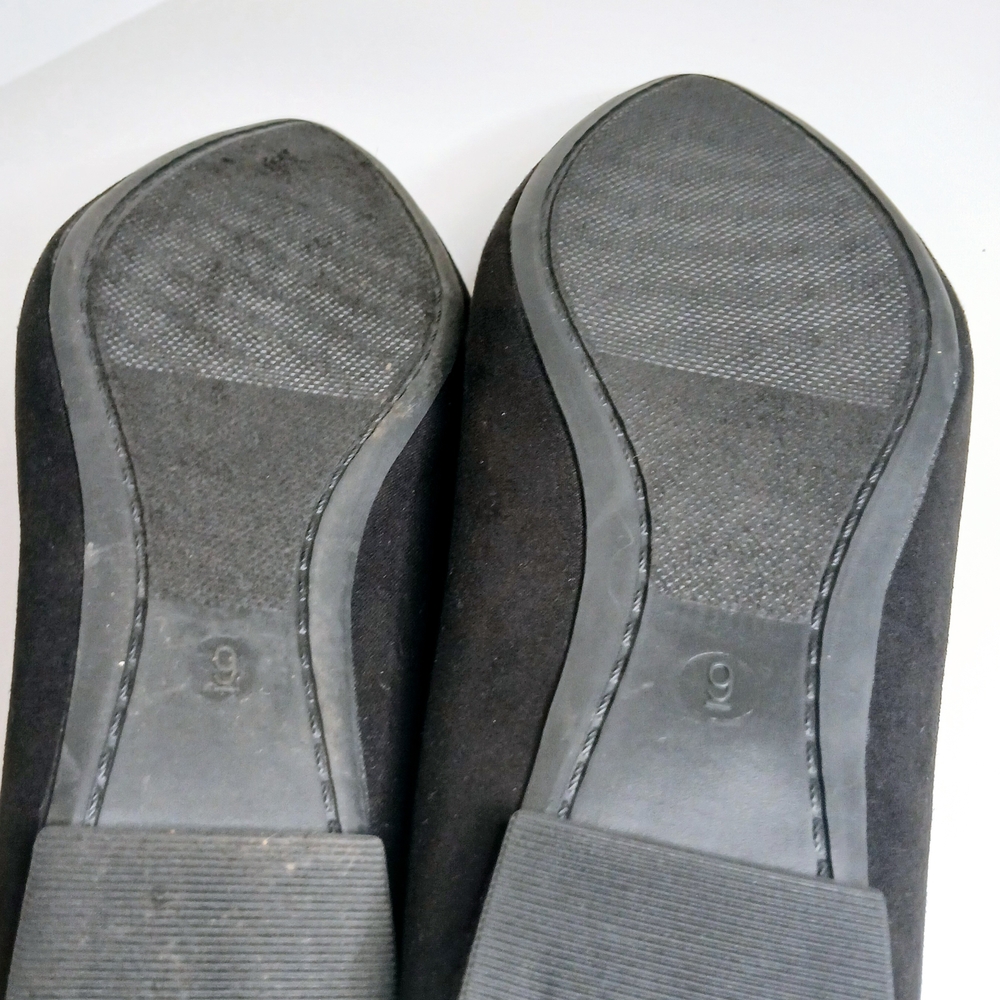 Black Suede Pointed-Toe Flats Womens Size 9 Wide - Picture 8 of 8
